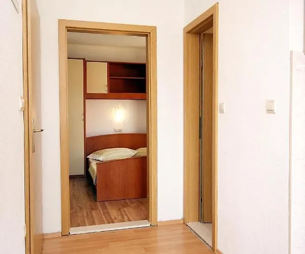 By The Sea Donja Vala, Makarska - 6701 * درفينيك