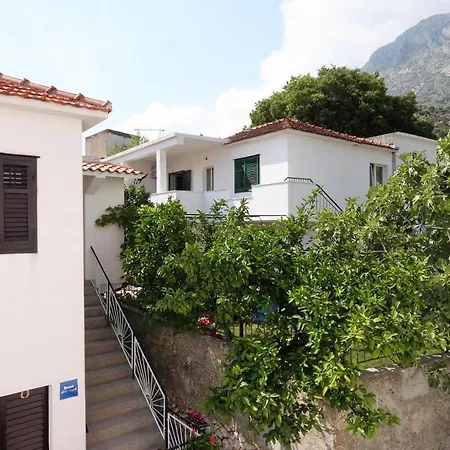 Apartment Apartments By The Sea Drvenik Donja Vala, Makarska - 6701 *