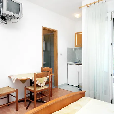 By The Sea Donja Vala, Makarska - 6701 درفينيك