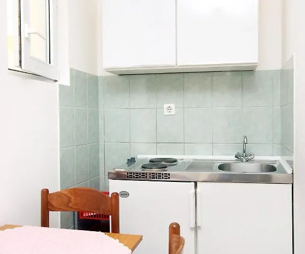 Apartments By The Sea Drvenik Donja Vala, Makarska - 6701 Apartment Drvenik (Split-Dalmatia)